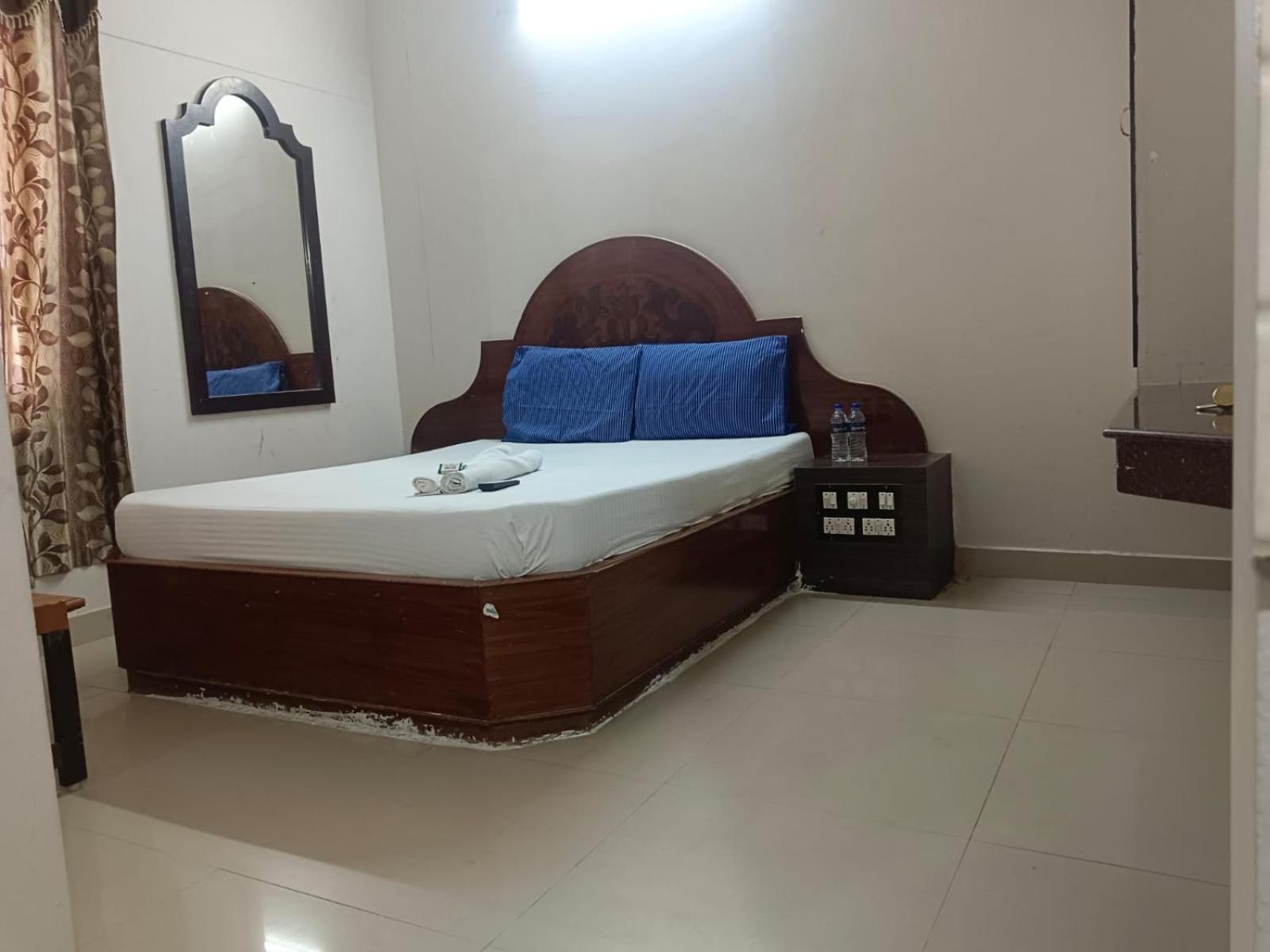 קניאקומרי Sree Balaji Hotel - Lodge מראה חיצוני תמונה