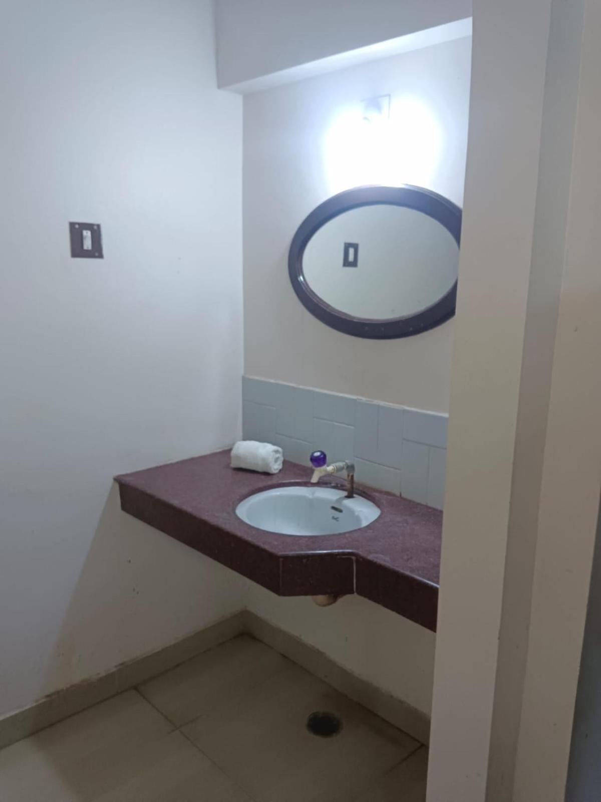 קניאקומרי Sree Balaji Hotel - Lodge מראה חיצוני תמונה